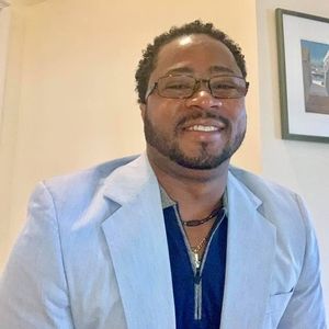 Meet your Posher, Etzer